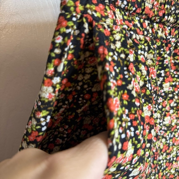 Michael Stars Multicolor Floral Women's Cropped Pants Size Small GUC - Picture 5 of 5